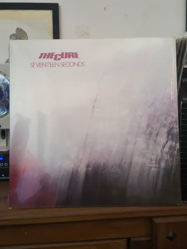 LP Vinil The Cure - Seventeen Seconds (novo) 