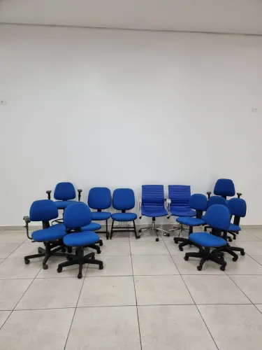 Lote 14 cadeiras seminovas