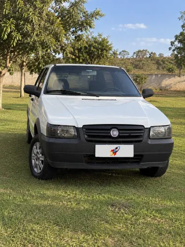 Fiat Uno Mille WAY Economy 1.0 F.flex 4P 2013
