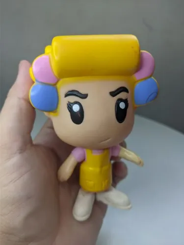 Boneco Dona Florinda em Vinil da Turma do Chaves - Coleção Giraffas
