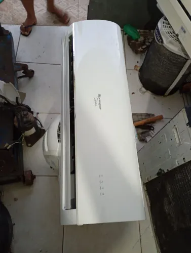ar condicionado Midea 12000 BTUs seminovo