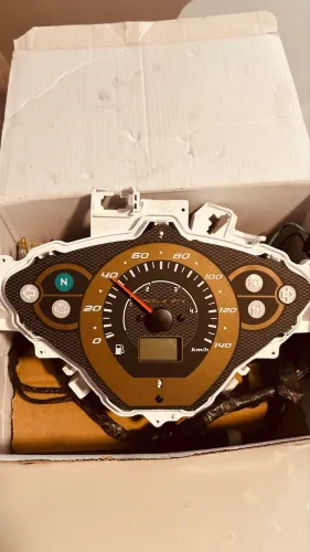 Velocímetro semi novo