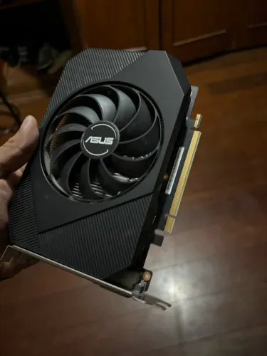 GTX 1650 4GB Phoenix ASUS - 4 Anos de Uso, 100% Funcional - Sem Caixa