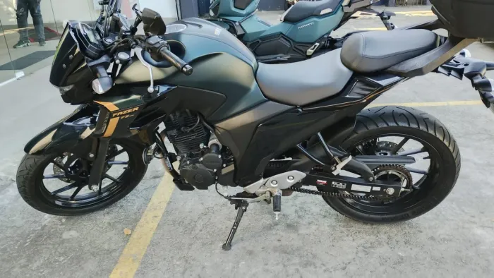 YAMAHA FZ25 24/24