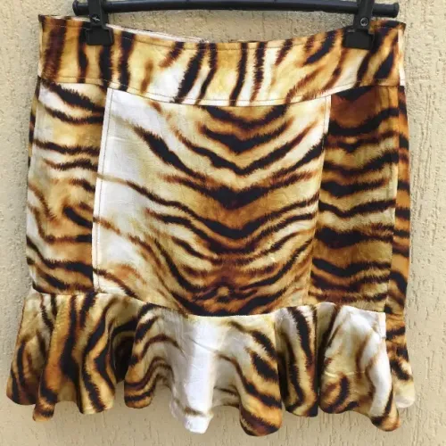 Saia Em Seda Com Estampa Em Animal Print Com Babado Agilità