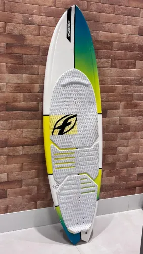 Prancha de kitesurf F one