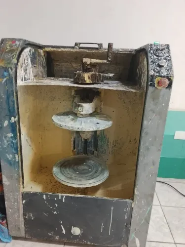 Agitador de tintas tintometrico