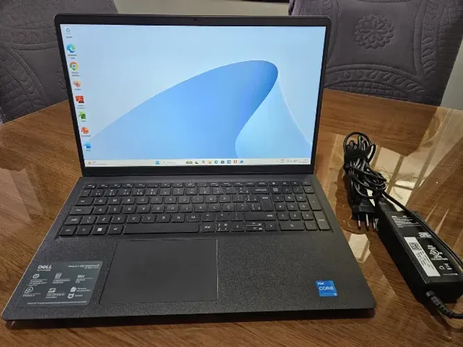 Notebook Dell Inspiron I15-i1300-a30p 15.6 Core I5 de 13ª Geração 8gb SSD 512gb W11