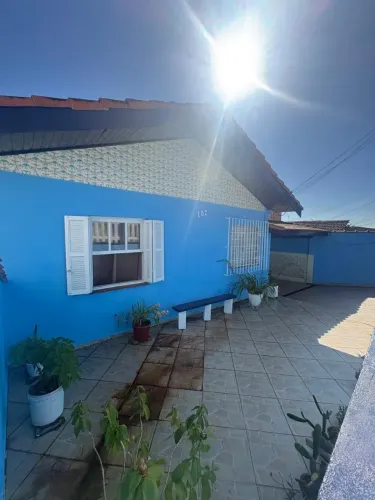 CASA TOTALMENTE PLANA NO BAIRRO PRIVILEGIADO VILA SUISSA