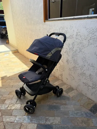 Carrinho de bebê Qbit GB