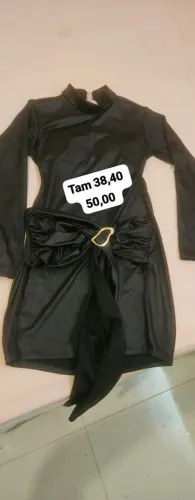 Roupa excelente estado