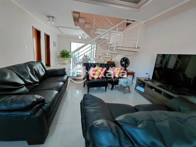 Sobrado a Venda com 3 Quartos 3 Suítes no Residencial Jardim Martinez - Zona Leste Sorocab
