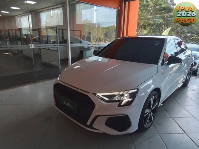 Audi A3 Sed. Perform. Black 2.0 TFSI S-tronic 2024