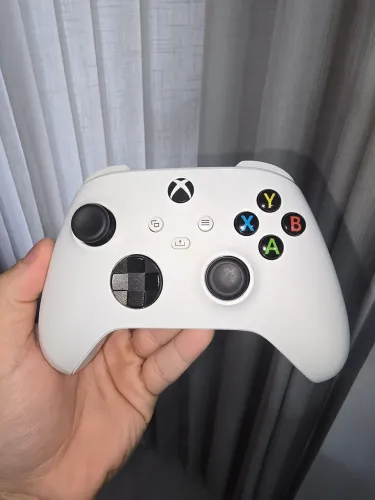 Controle xbox branco em perfeito funcionamento