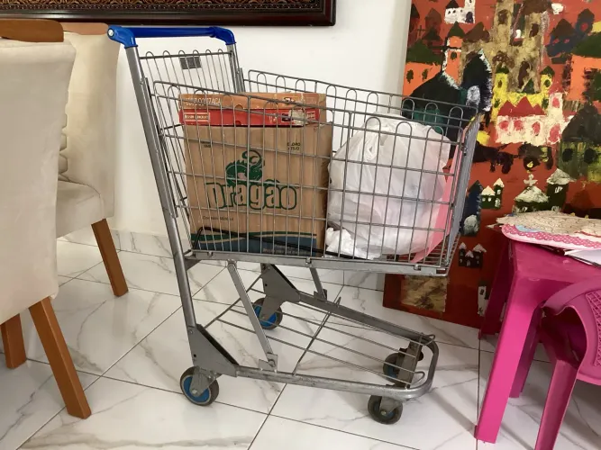 Carro/carrinho de Supermercado