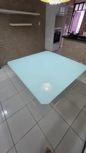Base de Vidro Temperado para mesa de jantar para 8 lugares. 10mm