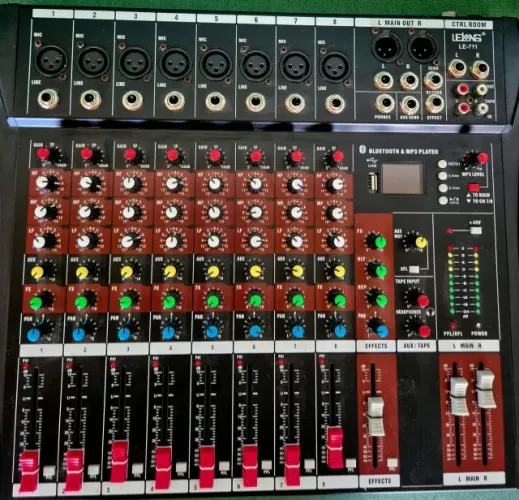 Mesa de Som Lelong LE - 711