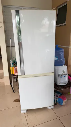 Geladeira PANASONIC 423L