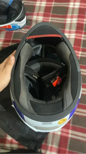 ? capacete axxis