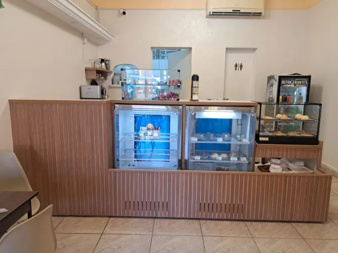 BALCÃO PARA LANCHONETE / CAFETERIA / CONFEITARIA - COMPLETO E EM EXCELENTE ESTADO