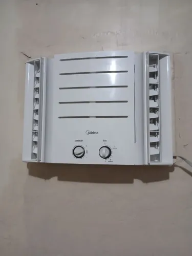 Ar-condicionado Midea 10 mil btus 