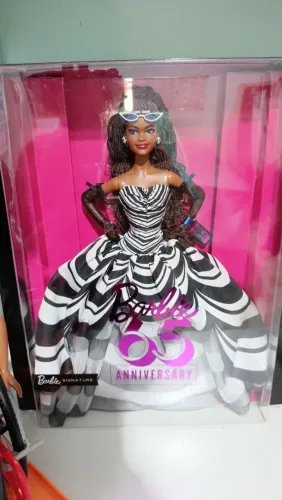 Barbie Negra 65 anos