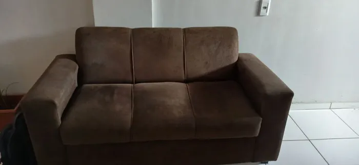 SOFA 3 LUGARES COM DEFEITO