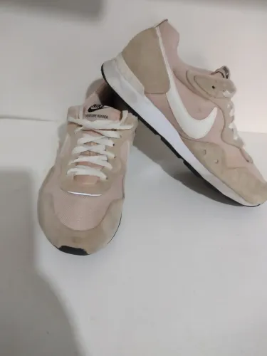 Tênis  Nike Venture Runner Original 