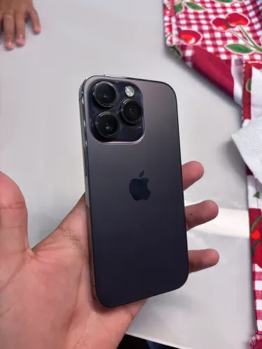 Vendo iphone 14 pro 256 zerado