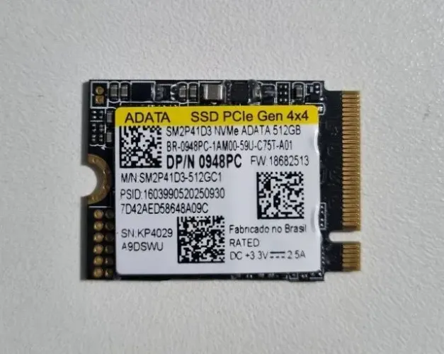 SSD de 512GB ADATA PCIe 2230 Gen 4x4