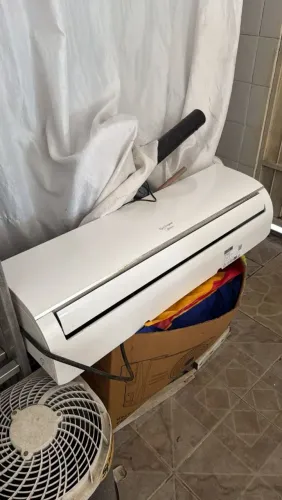 AR CONDICIONADO 22000 BTUS
