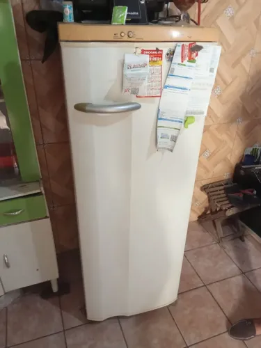Geladeira Electrolux (entrego)