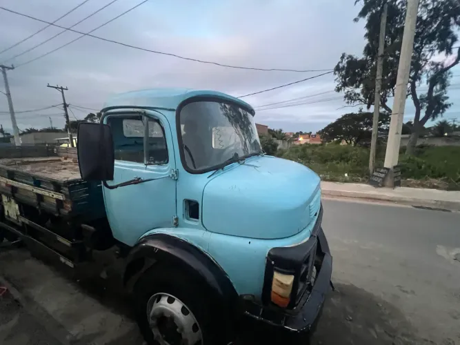 Vendo caminhão toco 