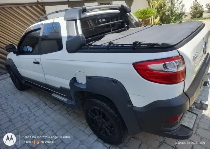 Fiat Strada Adventure1.8/ 1.8 Locker Flex CD 2015