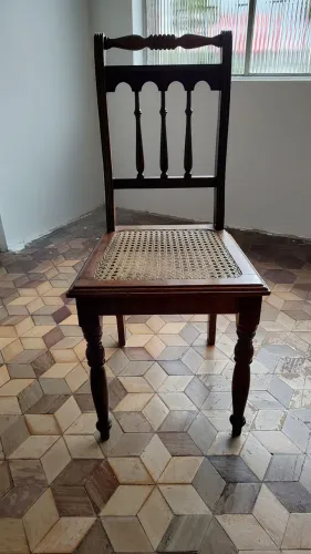 Cadeira em mogno