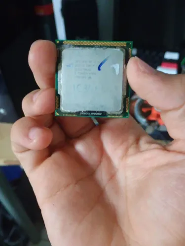 2 pentes de 4gb ram e intel i3 + air cooler