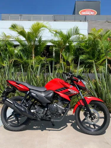 Fazer 150 com baixo km 