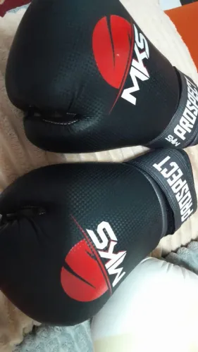 LUVA DE BOX USADA