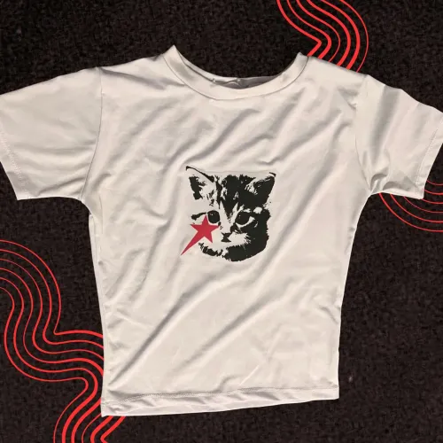 Blusa Cropped Branca Gatinho Y2K Grunge Estampa Alternativa