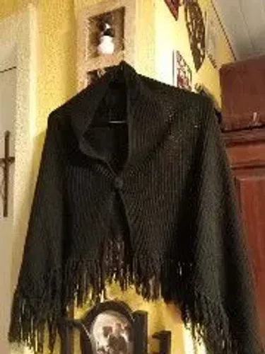 Poncho preto feminino (tamanho único)