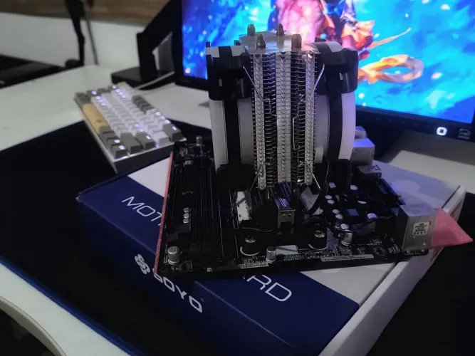 KIT PC GAMER - FX-8320E + 8GB RAM + GTX 550 Ti + PLACA-MÃE + COOLER RGB ?