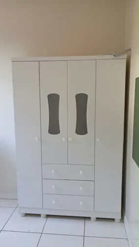 Guarda roupa infantil