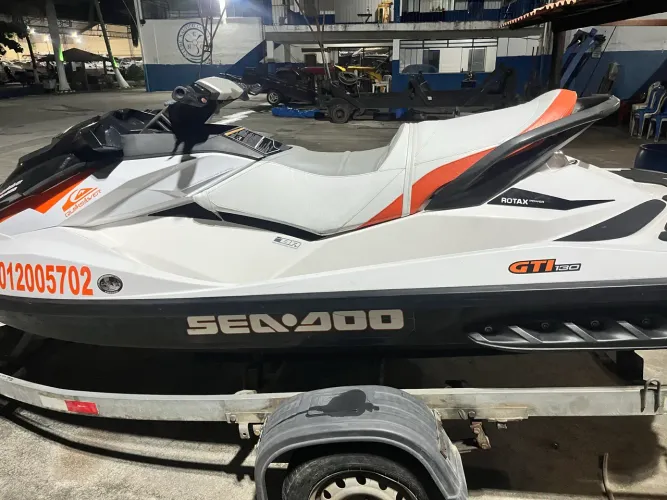 Jet ski sea doo gti 130