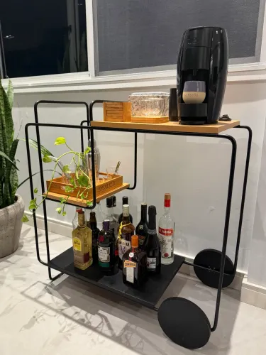 Barzinho/Aparador moderno