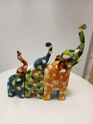 Trio de elefantes estilo mosaico