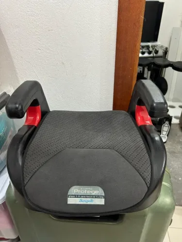 Assento protege Burigotto para criança 
