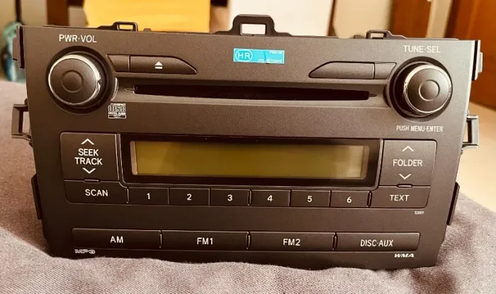 Rádio Original Toyota Corolla XEi 2.0 (2012/2013) - CD Player MP3/WMA - Sem uso