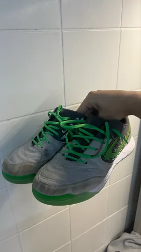 Tênis futsal topper 42