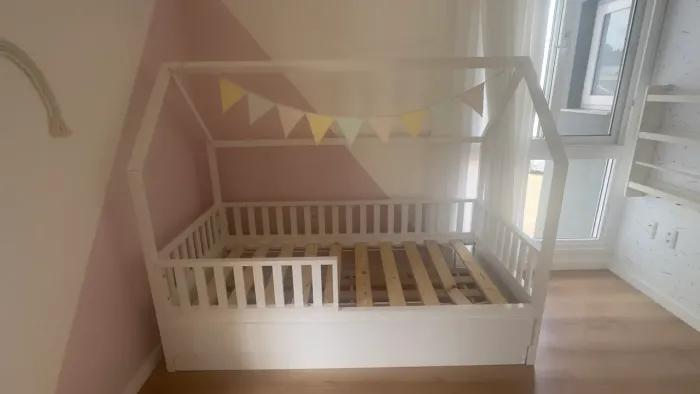 Cama infantil solteiro de casinha