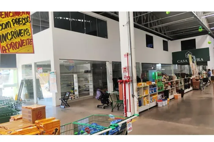 **Loja Comercial em Barreiras - Oportunidade Única**